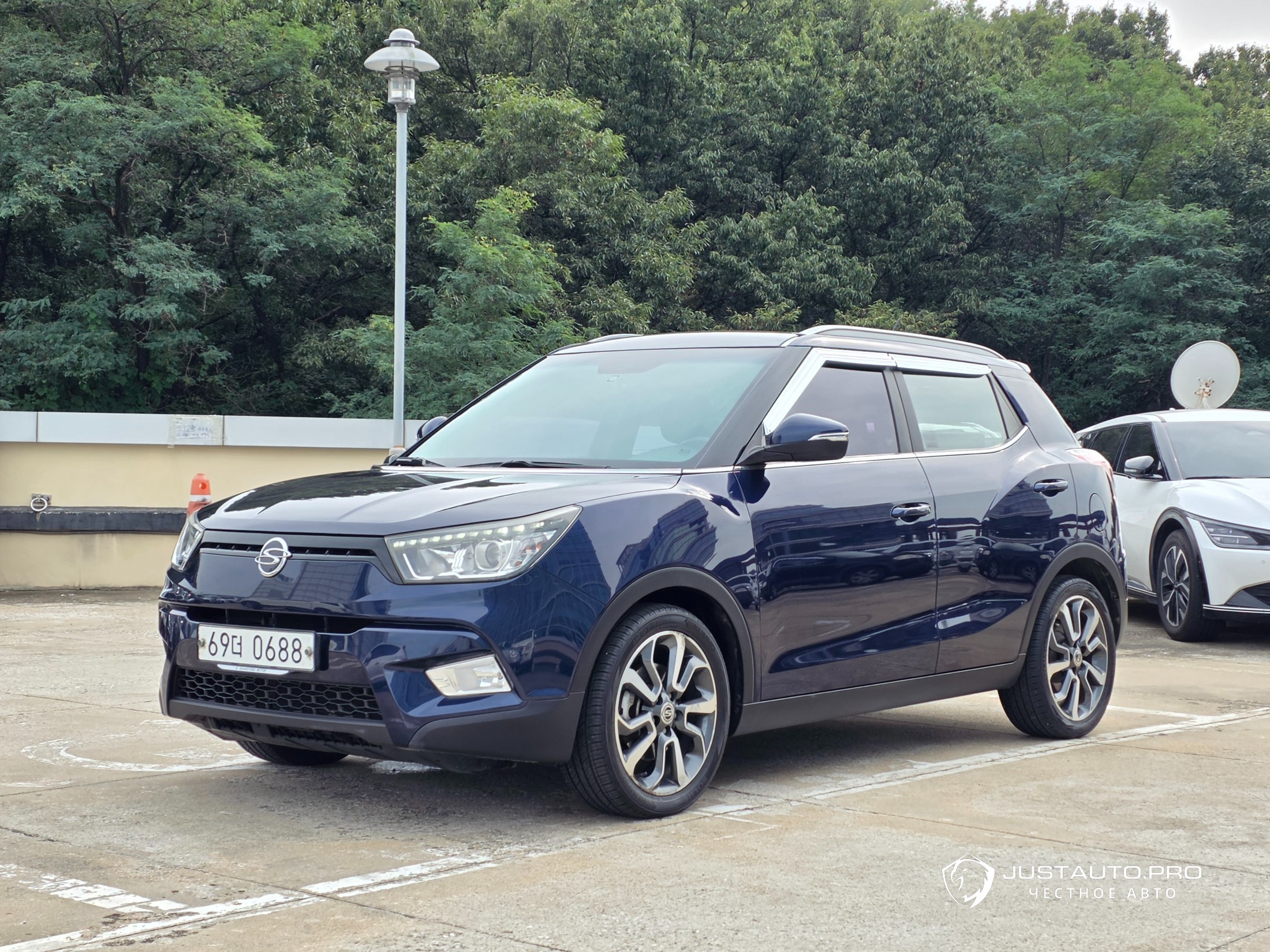 Автомобиль KG_Mobility_Ssangyong TIBOLI