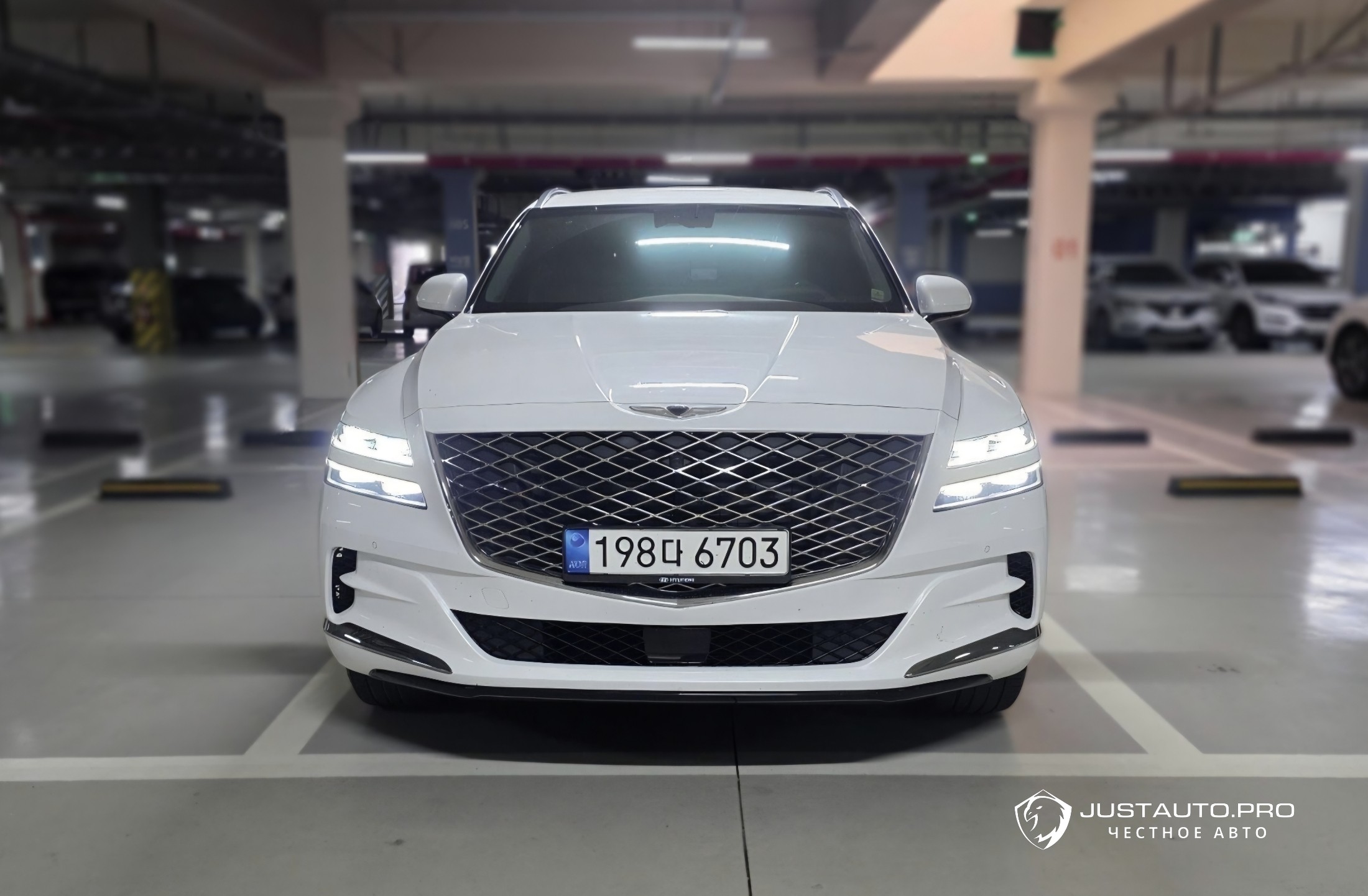 Автомобиль Genesis GV80