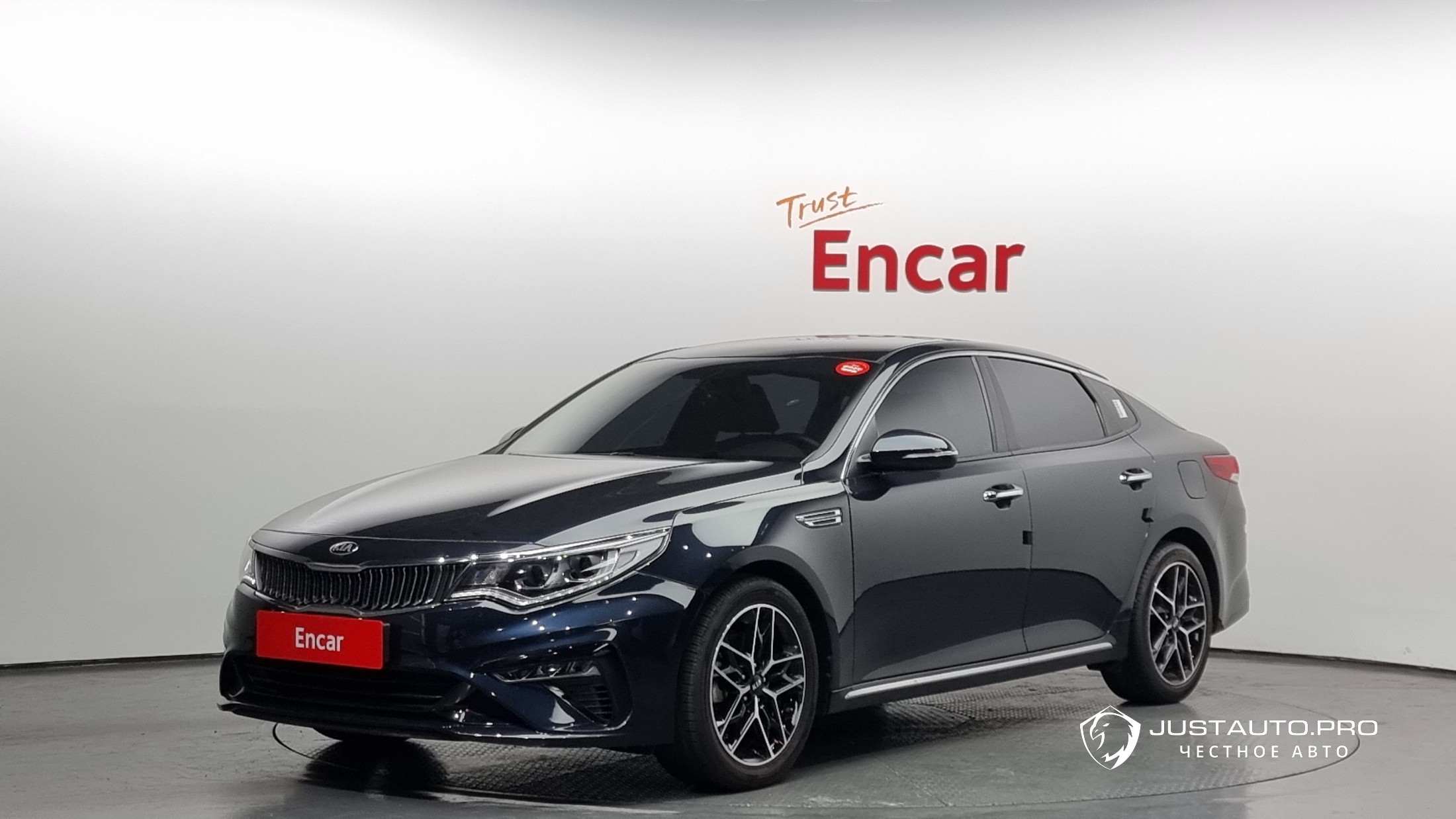 Автомобиль Kia K5